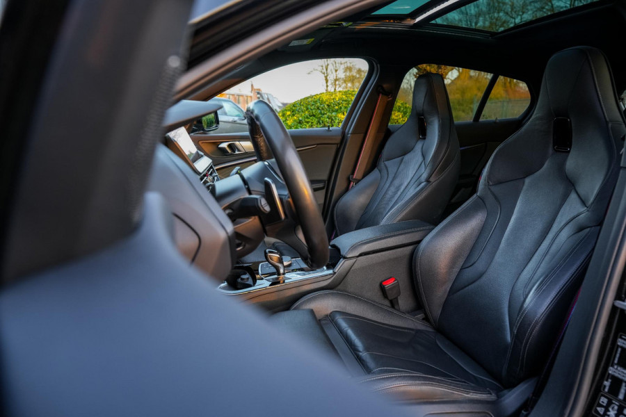 BMW 1-serie M135i xDrive High Executive Edition