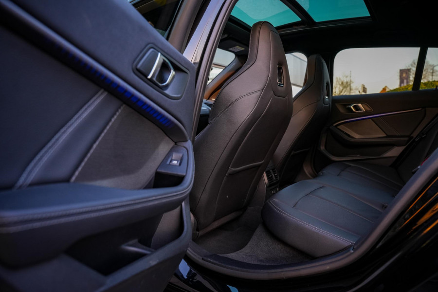 BMW 1-serie M135i xDrive High Executive Edition