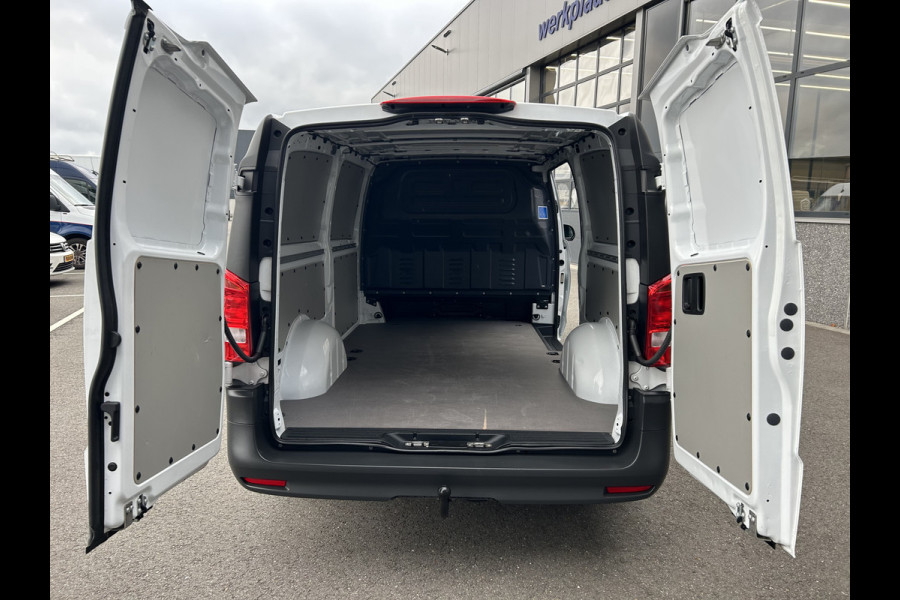 Mercedes-Benz Vito 116 CDI L3 Pro 2500KG Trekhaak / MBUX / Camera / Navigatie / Cruise control / Airco / Achterdeuren