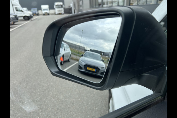 Mercedes-Benz Vito 116 CDI L3 Pro 2500KG Trekhaak / MBUX / Camera / Navigatie / Cruise control / Airco / Achterdeuren