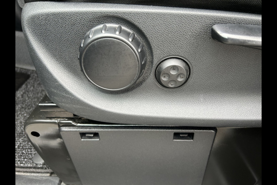 Mercedes-Benz Vito 116 CDI L3 Pro 2500KG Trekhaak / MBUX / Camera / Navigatie / Cruise control / Airco / Achterdeuren