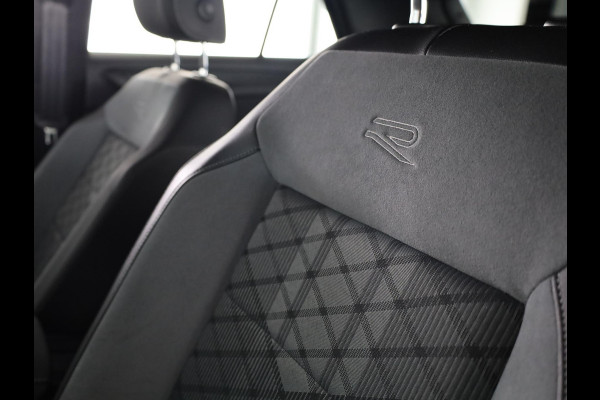 Volkswagen T-Roc 1.0 TSI R-Line 110PK | Blackstyle | Navigatie via app | Stoelverwarming | Keyless entry |