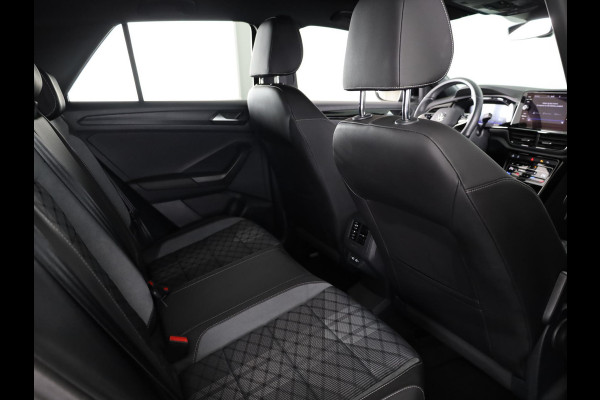 Volkswagen T-Roc 1.0 TSI R-Line 110PK | Blackstyle | Navigatie via app | Stoelverwarming | Keyless entry |