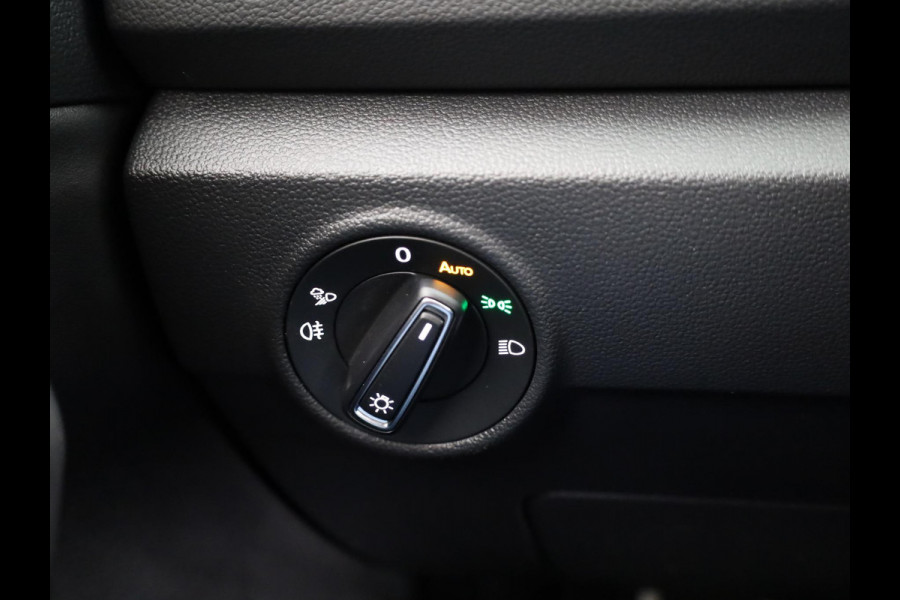 Volkswagen T-Roc 1.0 TSI R-Line 110PK | Blackstyle | Navigatie via app | Stoelverwarming | Keyless entry |