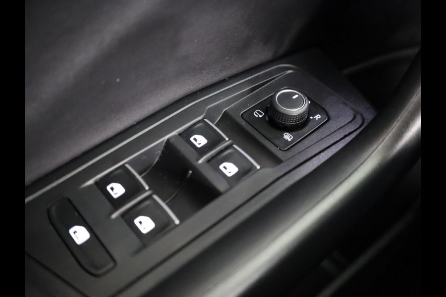 Volkswagen T-Roc 1.0 TSI R-Line 110PK | Blackstyle | Navigatie via app | Stoelverwarming | Keyless entry |