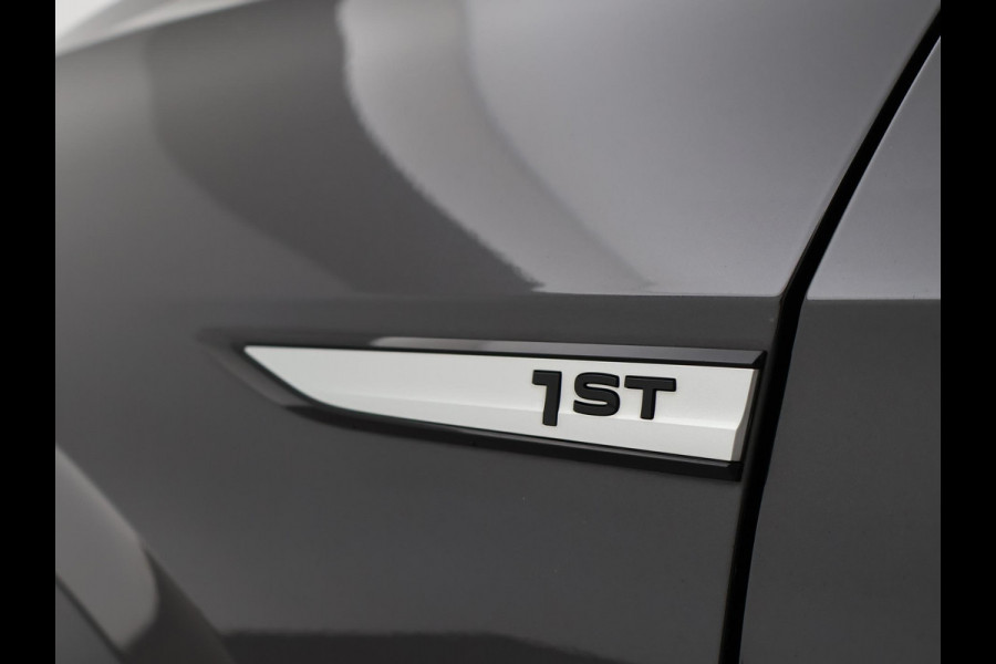 Volkswagen ID.4 First 77 kWh 1st EDITION + WEGKL. TREKHAAK | 20 INCH | CAMERA | STOELVERW. | APPLE CARPLAY