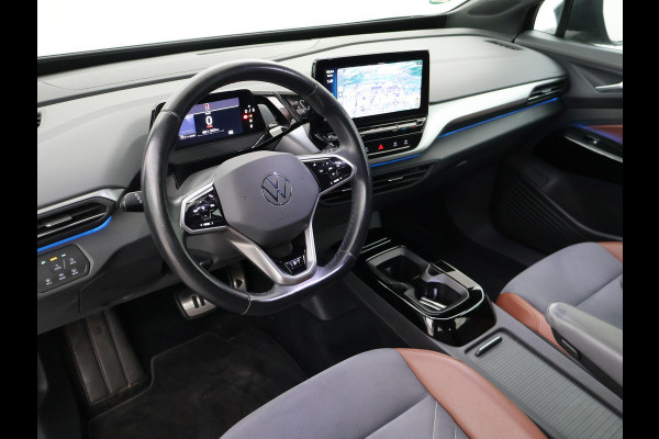 Volkswagen ID.4 First 77 kWh 1st EDITION + WEGKL. TREKHAAK | 20 INCH | CAMERA | STOELVERW. | APPLE CARPLAY