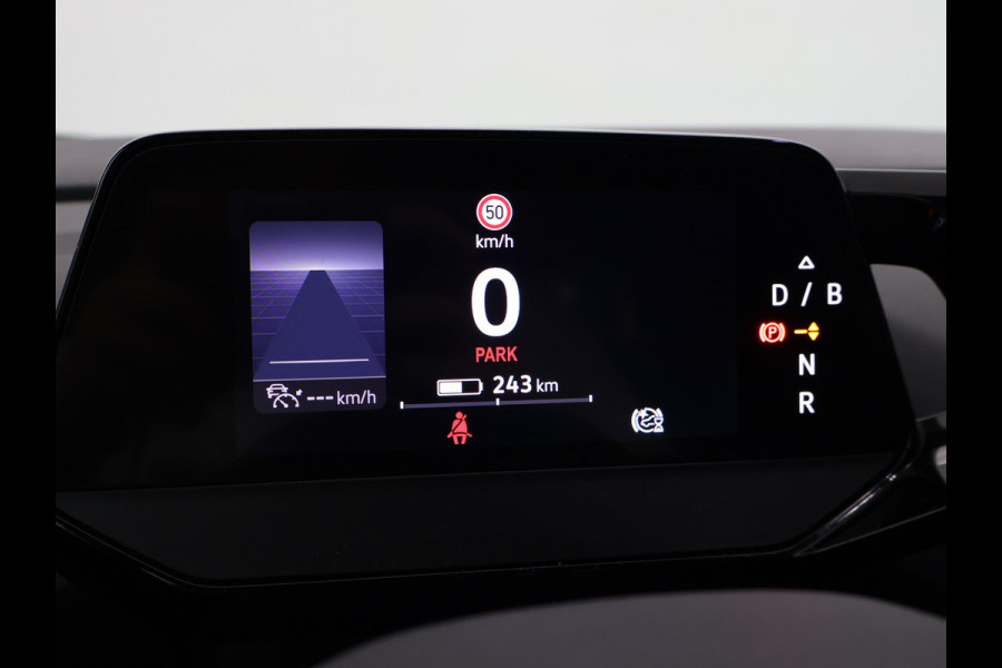 Volkswagen ID.4 First 77 kWh 1st EDITION + WEGKL. TREKHAAK | 20 INCH | CAMERA | STOELVERW. | APPLE CARPLAY