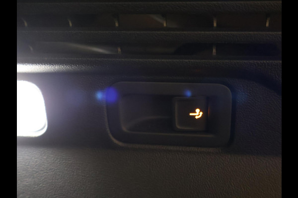 Volkswagen ID.4 First 77 kWh 1st EDITION + WEGKL. TREKHAAK | 20 INCH | CAMERA | STOELVERW. | APPLE CARPLAY