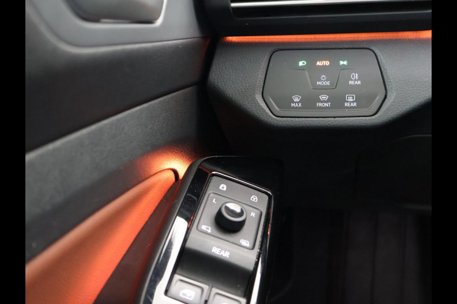 Volkswagen ID.4 First 77 kWh 1st EDITION + WEGKL. TREKHAAK | 20 INCH | CAMERA | STOELVERW. | APPLE CARPLAY