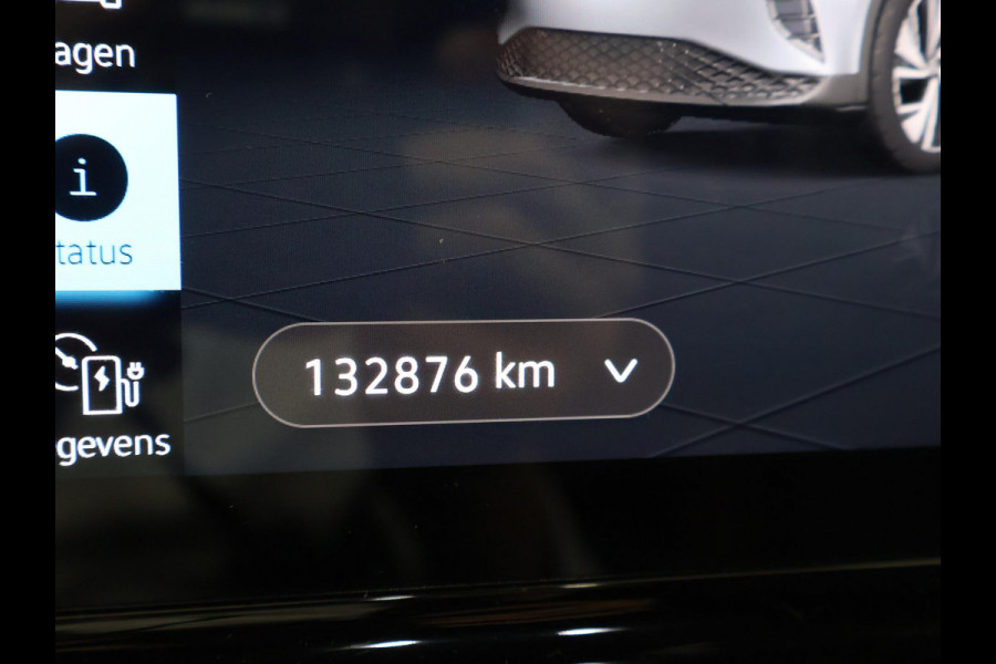 Volkswagen ID.4 First 77 kWh 1st EDITION + WEGKL. TREKHAAK | 20 INCH | CAMERA | STOELVERW. | APPLE CARPLAY