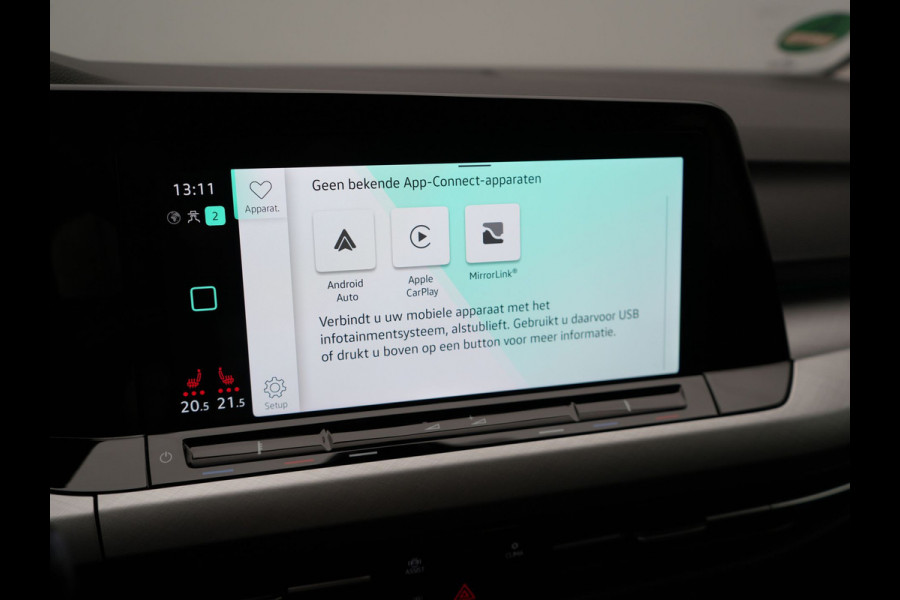 Volkswagen GOLF Variant 1.5 TSI | Adaptive Cruise | Camera | Alcantara Sportstoelen Verwarmd | IQ Light | Stuurverwaming |  Sfeerverlichting | Parkassist | Apple Carplay |