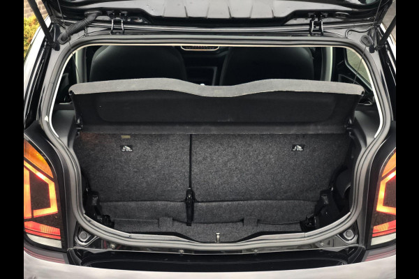Volkswagen up! 1.0 RIJKLAAR! | Airco, Bluetooth, DAB Radio, El. Ramen | NAP |