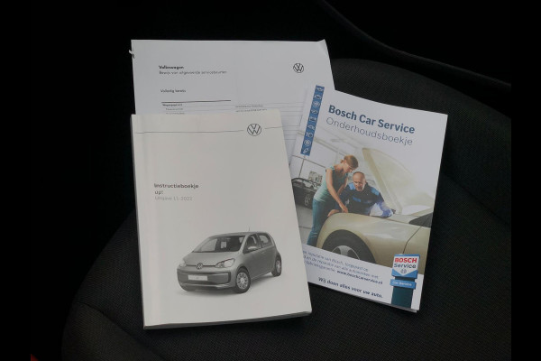 Volkswagen up! 1.0 RIJKLAAR! | Airco, Bluetooth, DAB Radio, El. Ramen | NAP |