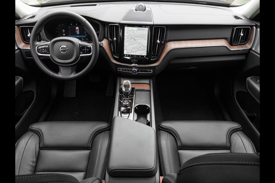 Volvo XC60 2.0 T8 Plug-in hybrid AWD ULTRA Dark (335kW/455PK) FULL OPTION (PANO / TREKH) ** 1e EIG - Ex VOLVO ** INFORMEER OOK NAAR ONZE AANTREKKELIJKE FINANCIAL-LEASE TARIEVEN **