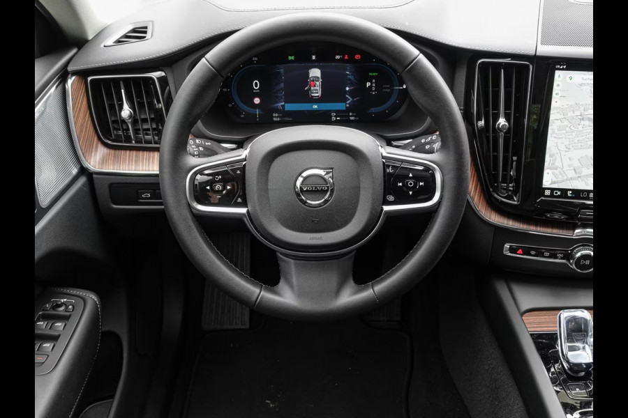 Volvo XC60 2.0 T8 Plug-in hybrid AWD ULTRA Dark (335kW/455PK) FULL OPTION (PANO / TREKH) ** 1e EIG - Ex VOLVO ** INFORMEER OOK NAAR ONZE AANTREKKELIJKE FINANCIAL-LEASE TARIEVEN **