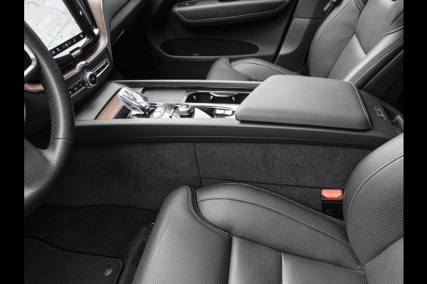 Volvo XC60 2.0 T8 Plug-in hybrid AWD ULTRA Dark (335kW/455PK) FULL OPTION (PANO / TREKH) ** 1e EIG - Ex VOLVO ** INFORMEER OOK NAAR ONZE AANTREKKELIJKE FINANCIAL-LEASE TARIEVEN **