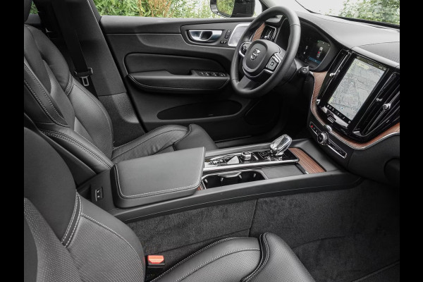 Volvo XC60 2.0 T8 Plug-in hybrid AWD ULTRA Dark (335kW/455PK) FULL OPTION (PANO / TREKH) ** 1e EIG - Ex VOLVO ** INFORMEER OOK NAAR ONZE AANTREKKELIJKE FINANCIAL-LEASE TARIEVEN **