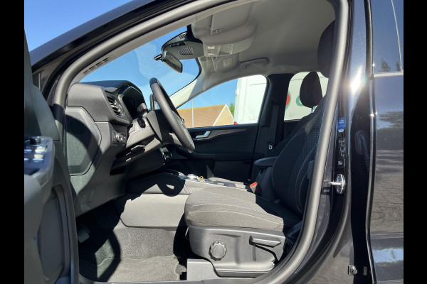 Ford Kuga 2.5 PHEV Titanium 243pk | Nieuw model | Adaptive cruise control | Winter pack | 2.100 kg trekgewicht | Garantie tot januari 2028 of 100.000 KM