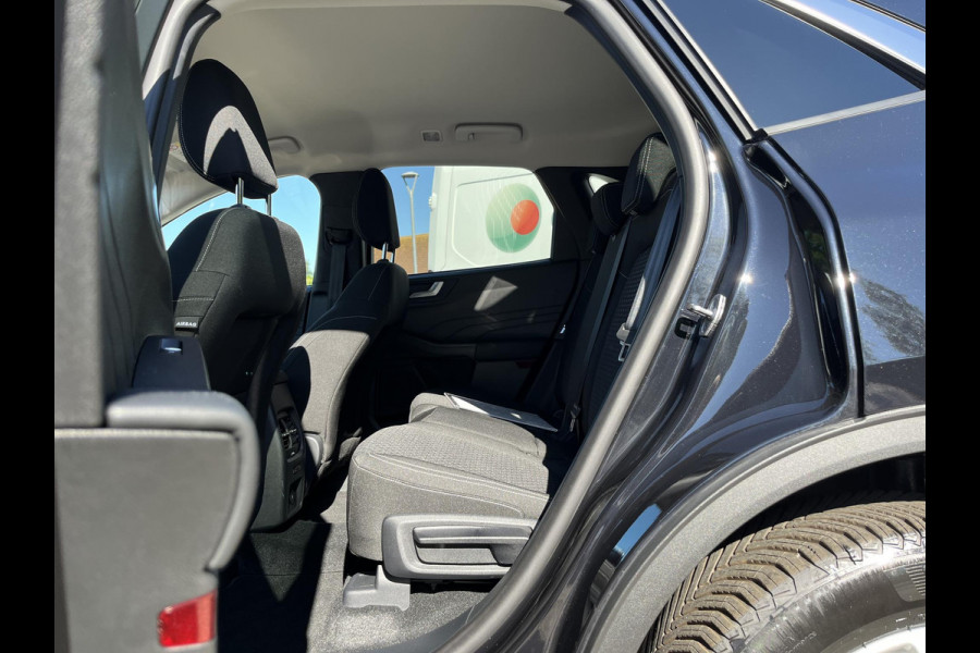 Ford Kuga 2.5 PHEV Titanium 243pk | Nieuw model | Adaptive cruise control | Winter pack | 2.100 kg trekgewicht | Garantie tot januari 2028 of 100.000 KM