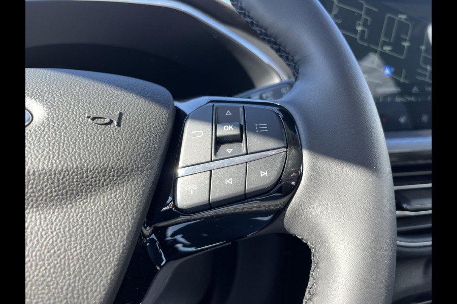 Ford Kuga 2.5 PHEV Titanium 243pk | Nieuw model | Adaptive cruise control | Winter pack | 2.100 kg trekgewicht | Garantie tot januari 2028 of 100.000 KM