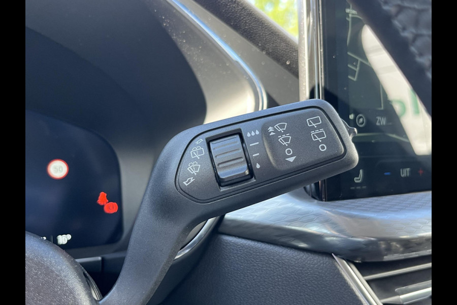 Ford Kuga 2.5 PHEV Titanium 243pk | Nieuw model | Adaptive cruise control | Winter pack | 2.100 kg trekgewicht | Garantie tot januari 2028 of 100.000 KM