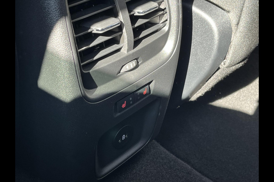 Ford Kuga 2.5 PHEV Titanium 243pk | Nieuw model | Adaptive cruise control | Winter pack | 2.100 kg trekgewicht | Garantie tot januari 2028 of 100.000 KM