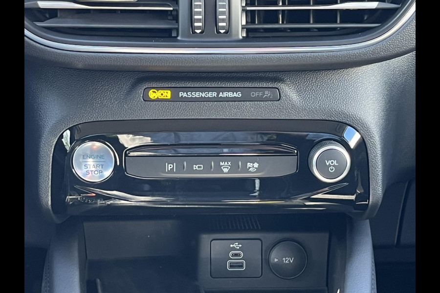 Ford Kuga 2.5 PHEV Titanium 243pk | Nieuw model | Adaptive cruise control | Winter pack | 2.100 kg trekgewicht | Garantie tot januari 2028 of 100.000 KM