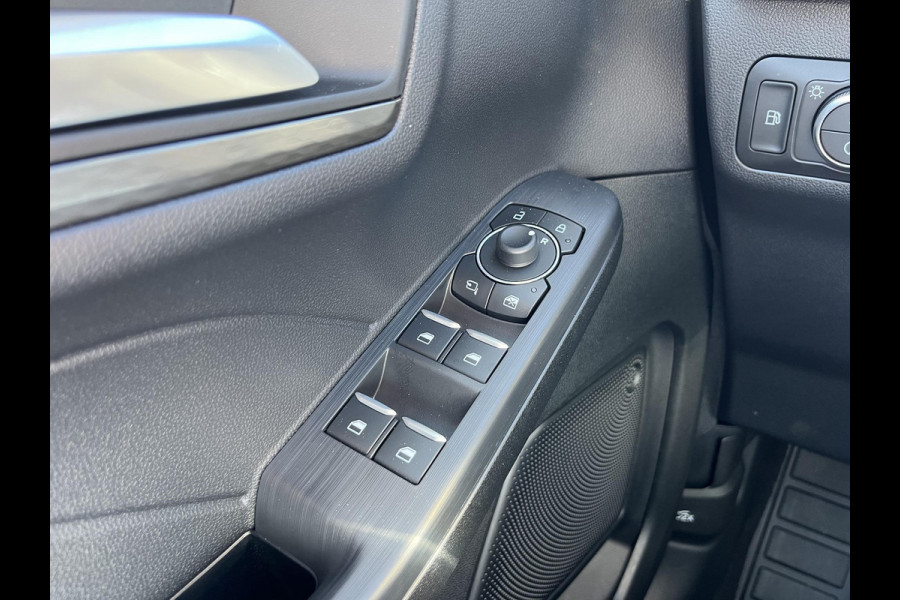 Ford Kuga 2.5 PHEV Titanium 243pk | Nieuw model | Adaptive cruise control | Winter pack | 2.100 kg trekgewicht | Garantie tot januari 2028 of 100.000 KM