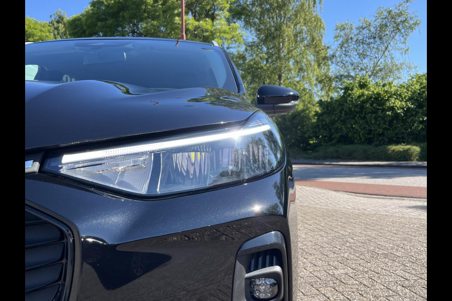 Ford Kuga 2.5 PHEV Titanium 243pk | Nieuw model | Adaptive cruise control | Winter pack | 2.100 kg trekgewicht | Garantie tot januari 2028 of 100.000 KM