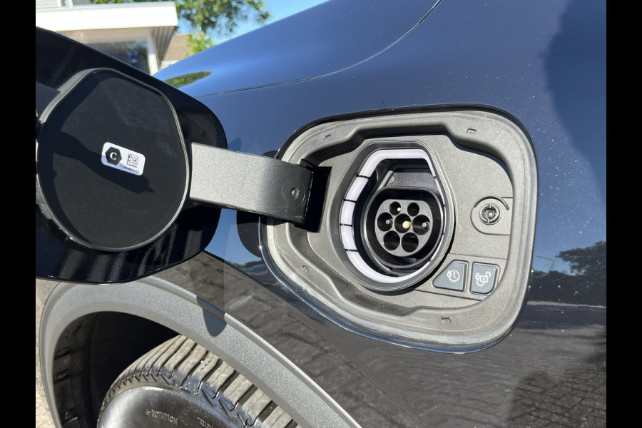 Ford Kuga 2.5 PHEV Titanium 243pk | Nieuw model | Adaptive cruise control | Winter pack | 2.100 kg trekgewicht | Garantie tot januari 2028 of 100.000 KM
