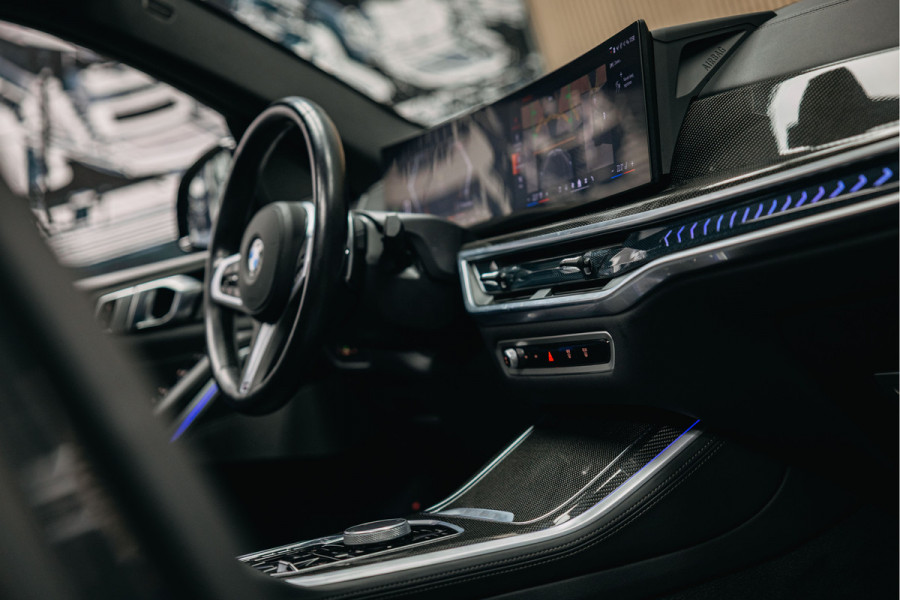 BMW X5 xDrive50e | Luxe stoelen | Luchtvering | Dravit Grau | Trekhaak | Stuur en stoelverwarming | Harman/Kardon |