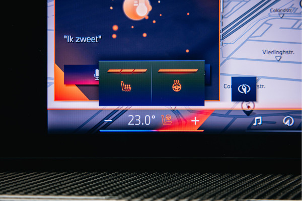 BMW X5 xDrive50e | Luxe stoelen | Luchtvering | Dravit Grau | Trekhaak | Stuur en stoelverwarming | Harman/Kardon |