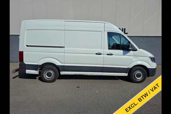 Volkswagen Crafter 35 2.0TDI L3H3 3-Persoons Navi Airco Cruise Control Verwarmbare Voorruit Regensensor Pdc Schuifdeur Betonplex vloer Wandbetimmering Highline Euro 6 Diverse beschadigingen rondom