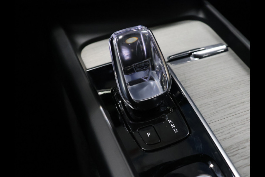 Volvo V60 2.0 B3 Inscription [TREKHAAK INKLAPBAAR, MEMORY SEAT, HARMAN/KARDON, APPLE CARPLAY, ANDROID, STUURVERWARMING, CAMERA, ADAPTIVE CRUISE, STOELVERWARMING, VOL LEDER, PDC V+A, CLIMATE, NIEUWSTAAT]