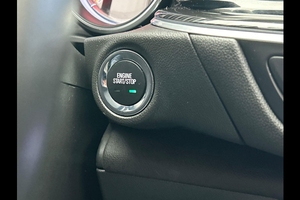 Opel Insignia Grand Sport 1.5 Turbo Innovation * Origineel Nederlands * Carplay Navigatie Camera Leder Climate-control Cruise