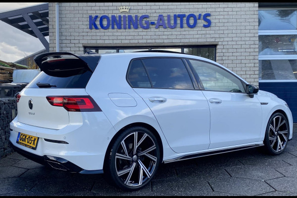 Volkswagen Golf 1.5 eTSI R-Line/ Virtual CP/ Pano/ IQ-light/ Sfeer/Cam/19"/Keyless