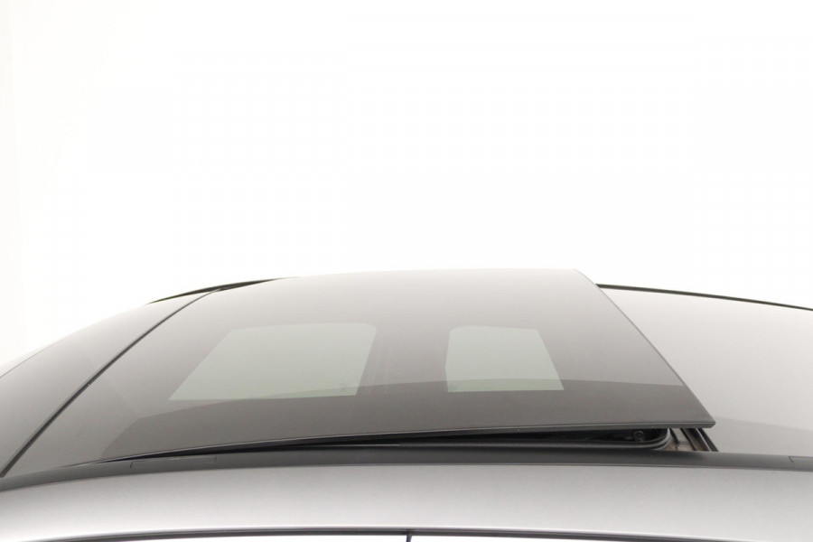 Mercedes-Benz A-Klasse 180 Business Solution Luxury (PANORAMADAK, TREKHAAK, STOELVERWARMING, ELEKTR STOELEN, SFEERVERLICHTING)