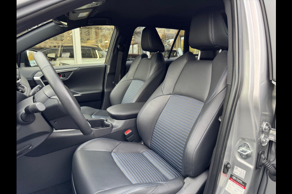 Toyota RAV4 2.5 Hybrid AWD Bi-Tone | Stoel + stuurverwarming, Elektrische achterklep, Apple carplay/Android auto, Groot scherm