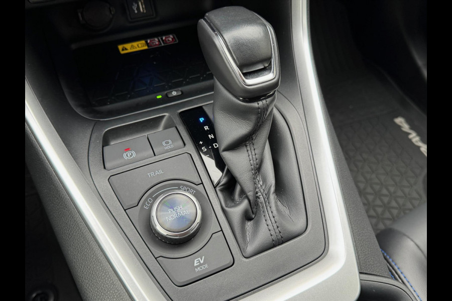 Toyota RAV4 2.5 Hybrid AWD Bi-Tone | Stoel + stuurverwarming, Elektrische achterklep, Apple carplay/Android auto, Groot scherm