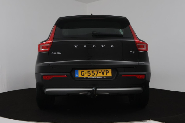 Volvo XC40 1.5 T3 R-Design (TREKHAAK, DIGITALE COCKPIT, PARKEERSENSOREN, AUTOMAAT, NAVIGATIE CARPLAY)
