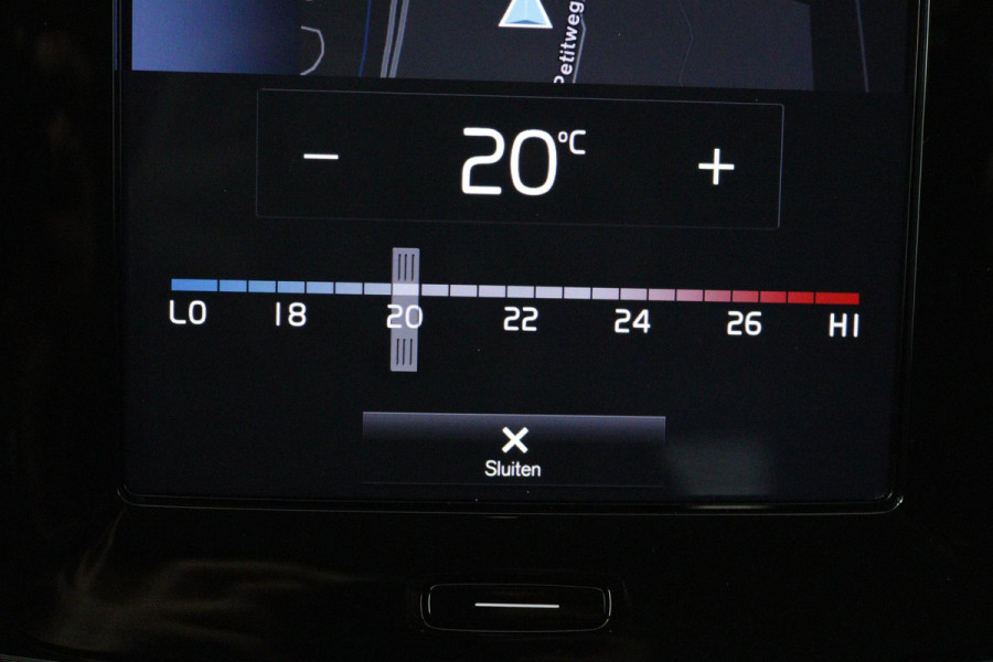 Volvo XC40 1.5 T3 R-Design (TREKHAAK, DIGITALE COCKPIT, PARKEERSENSOREN, AUTOMAAT, NAVIGATIE CARPLAY)