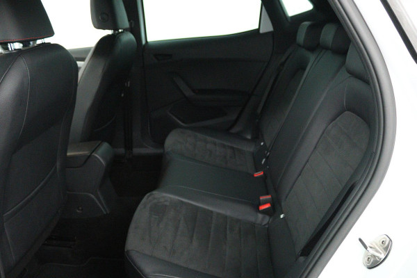 Seat Ibiza 1.0 TSI FR Business Intense (DIGITALE COCKPIT, NAVIGATIE, ACHTERUITRIJCAMERA, PARKEERSENSOREN, CRUISE CONTROL)