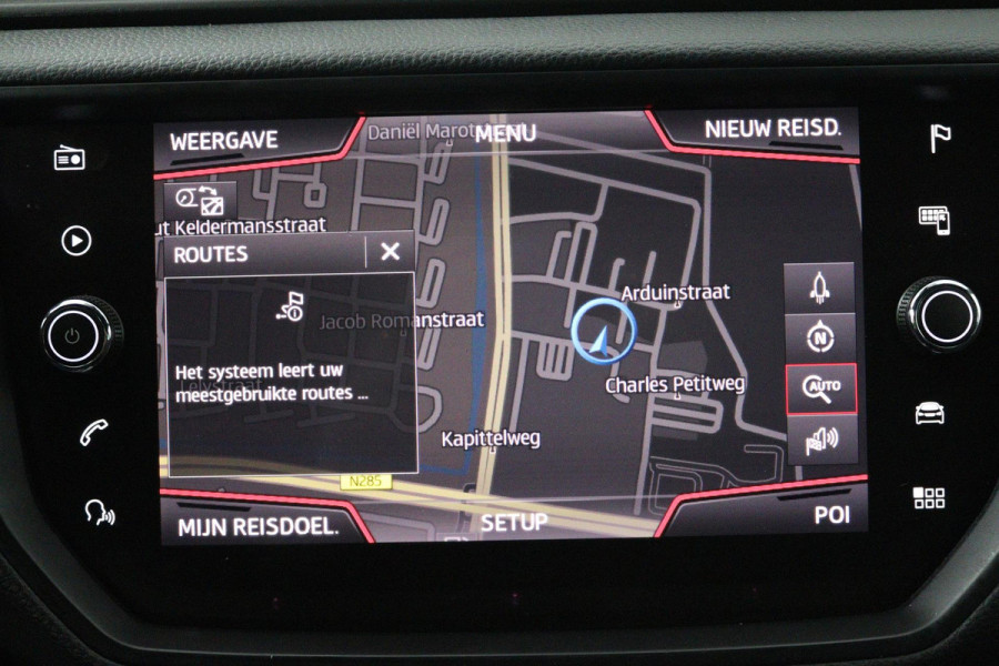 Seat Ibiza 1.0 TSI FR Business Intense (DIGITALE COCKPIT, NAVIGATIE, ACHTERUITRIJCAMERA, PARKEERSENSOREN, CRUISE CONTROL)