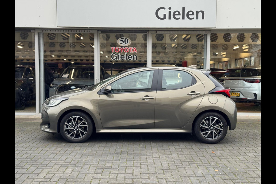 Toyota Yaris 1.5 Hybrid Dynamic | Eerste eigenaar, Oxyde Bronze,16 inch, LED, Privacy Glass, Apple CarPlay/Android Auto, Weinig KM!