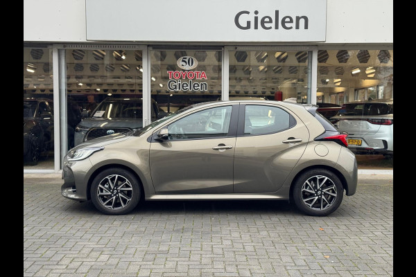 Toyota Yaris 1.5 Hybrid Dynamic | Eerste eigenaar, Oxyde Bronze,16 inch, LED, Privacy Glass, Apple CarPlay/Android Auto, Weinig KM!