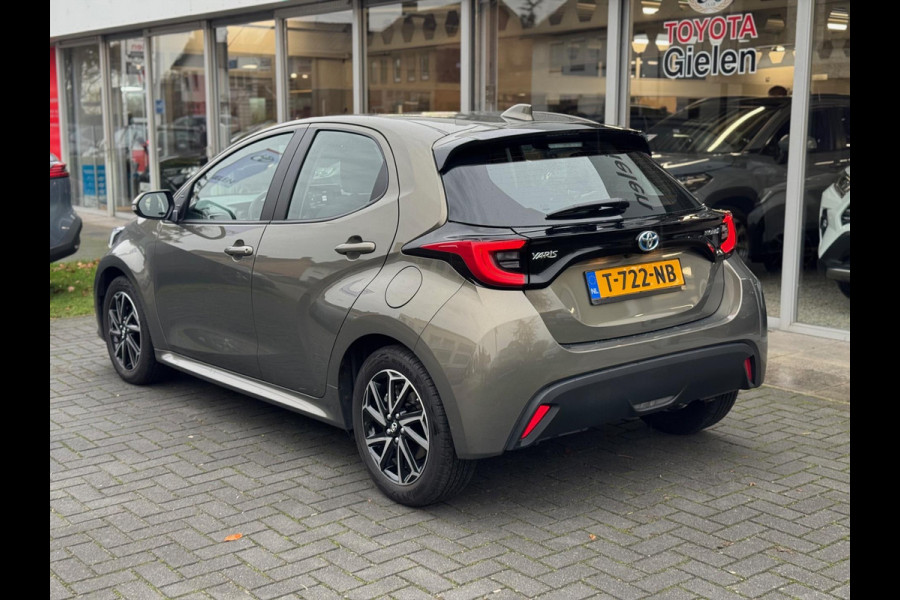 Toyota Yaris 1.5 Hybrid Dynamic | Eerste eigenaar, Oxyde Bronze,16 inch, LED, Privacy Glass, Apple CarPlay/Android Auto, Weinig KM!
