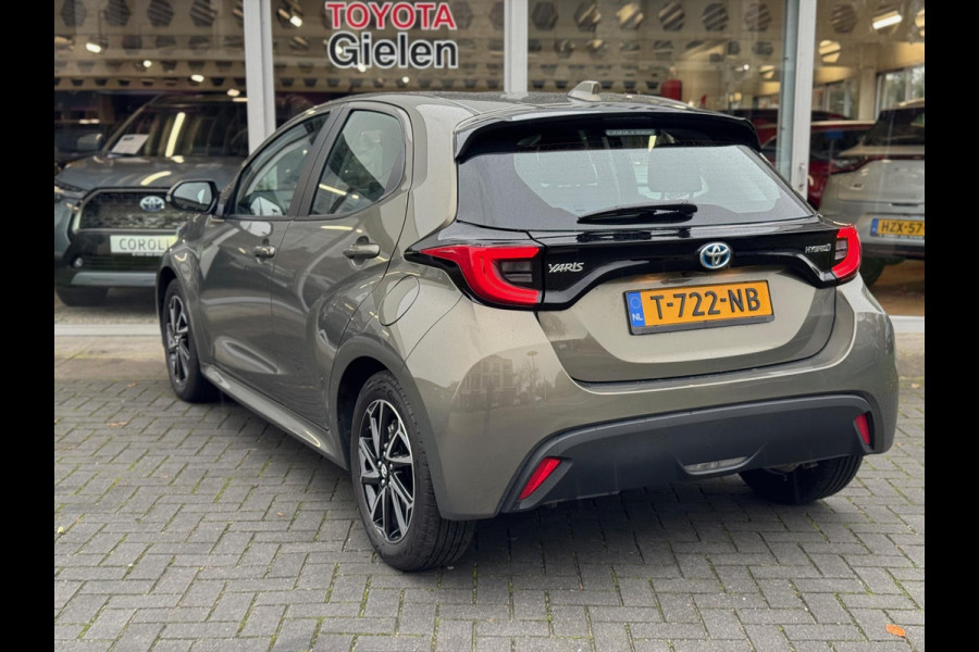 Toyota Yaris 1.5 Hybrid Dynamic | Eerste eigenaar, Oxyde Bronze,16 inch, LED, Privacy Glass, Apple CarPlay/Android Auto, Weinig KM!