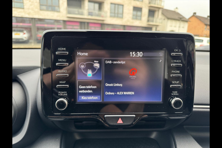 Toyota Yaris 1.5 Hybrid Dynamic | Eerste eigenaar, Oxyde Bronze,16 inch, LED, Privacy Glass, Apple CarPlay/Android Auto, Weinig KM!