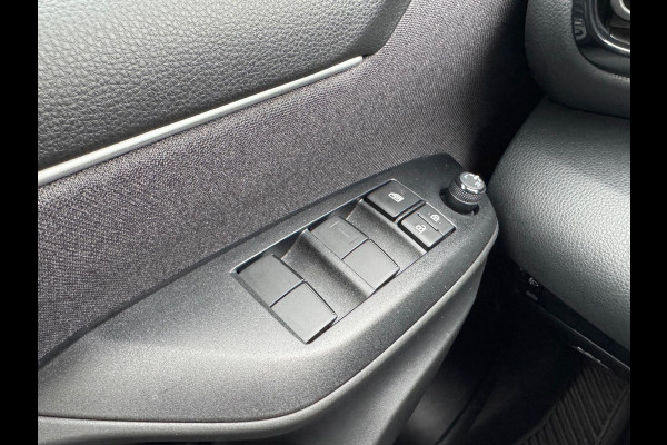 Toyota Yaris 1.5 Hybrid Dynamic | Eerste eigenaar, Oxyde Bronze,16 inch, LED, Privacy Glass, Apple CarPlay/Android Auto, Weinig KM!